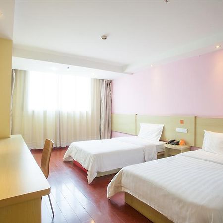 7Days Inn Zhu Hai Gong Bei Tunnel Portal Zhuhai Dış mekan fotoğraf