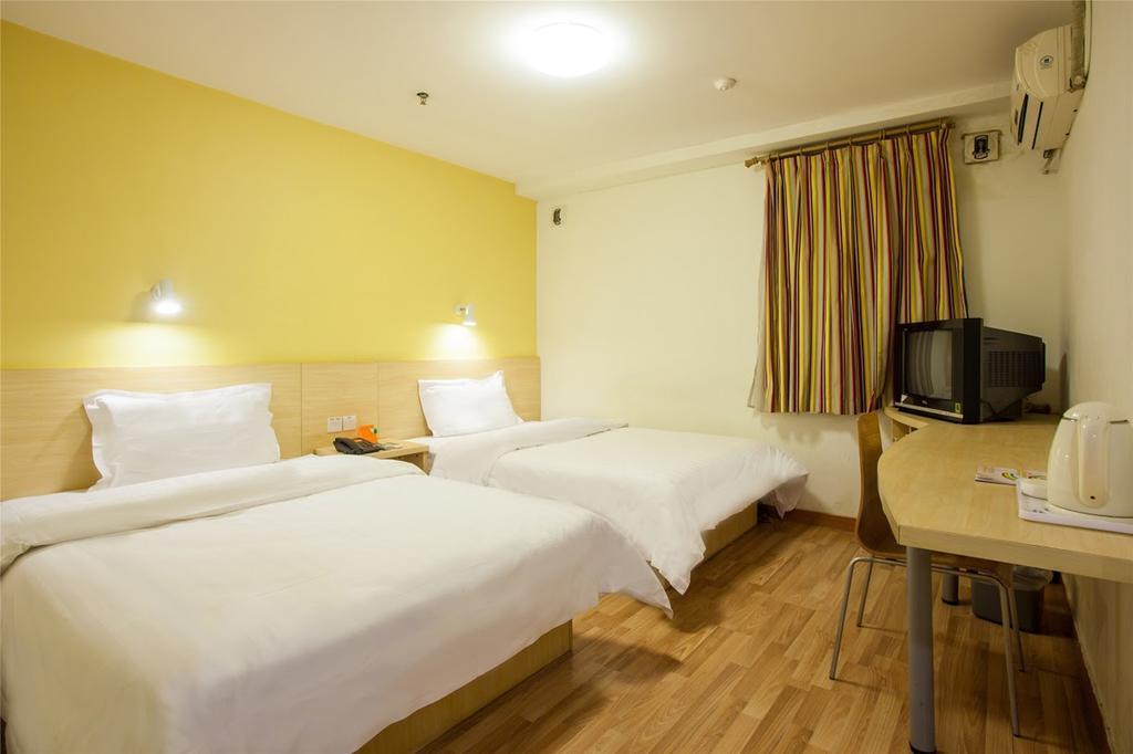 7Days Inn Zhu Hai Gong Bei Tunnel Portal Zhuhai Dış mekan fotoğraf